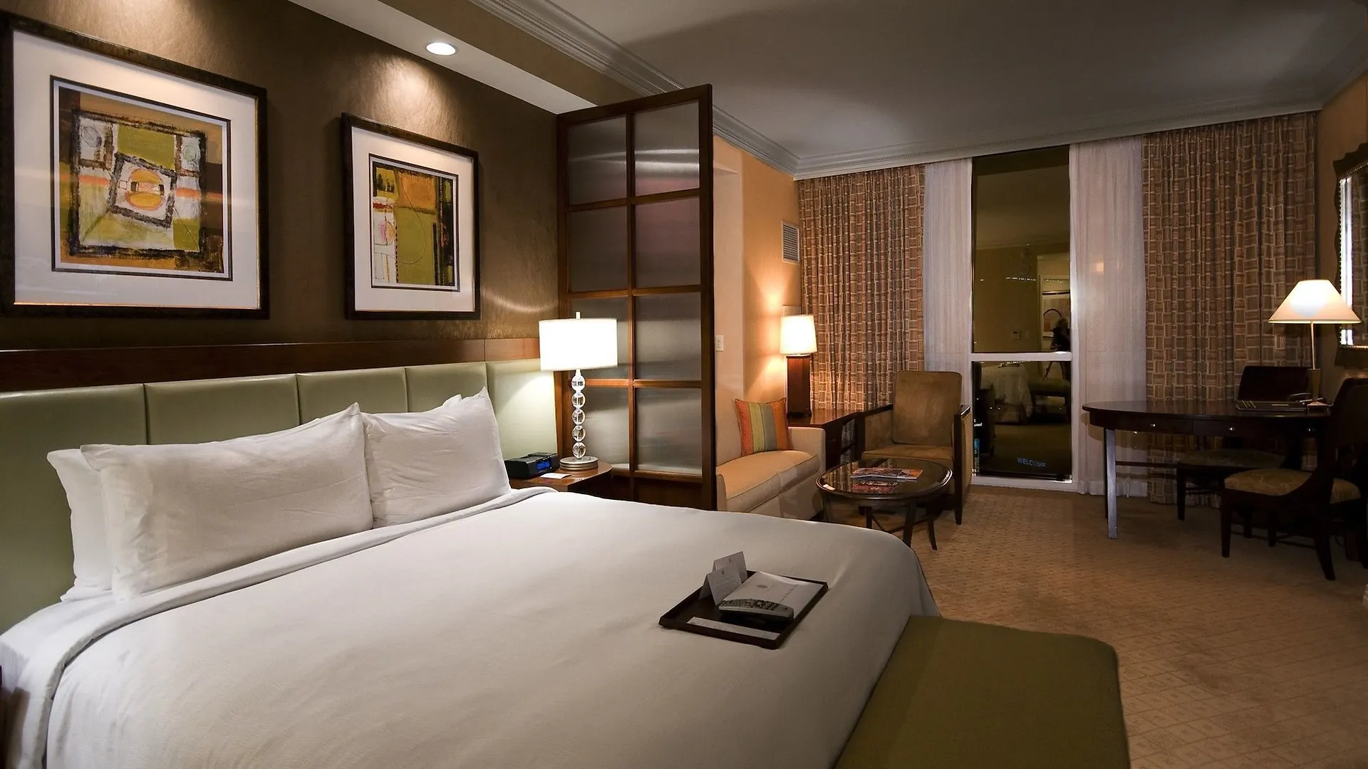 The Signature At Mgm Grand - All Suites Las Vegas 4*,