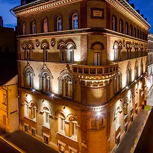 Hotel Museum Budapeste